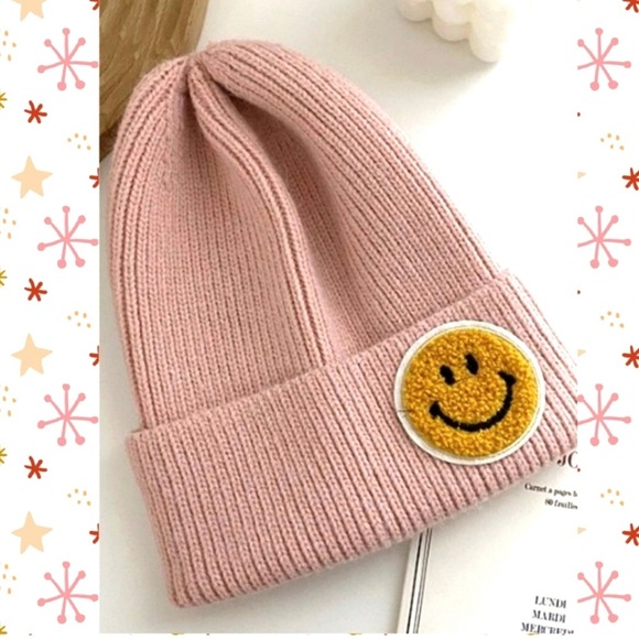 Smiley Face Beanie Hats Light Pink NEW - Picture 3 of 4